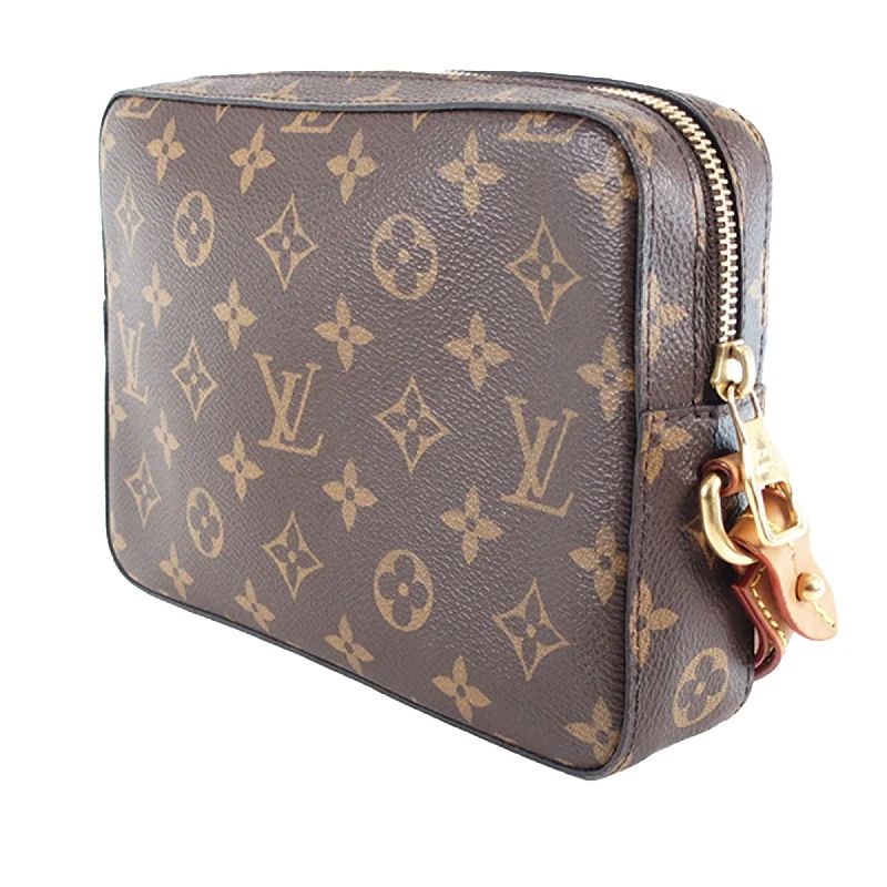 Louis Vuitton Speedy bags in monogram canvas for a classic lookLouis Vuitton Soft Trunk Pouch Monogram Canvas