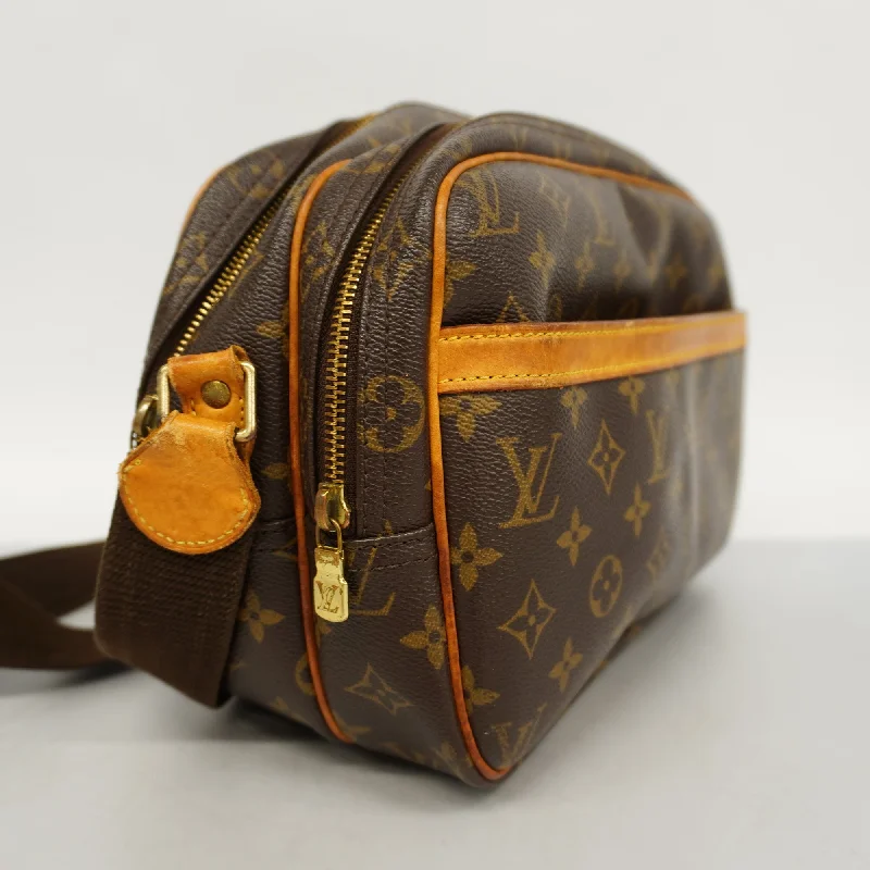 Louis Vuitton Twist bags with the iconic LV - turnlock closureLOUIS VUITTON Auth  Monogram Reporter PM M45254