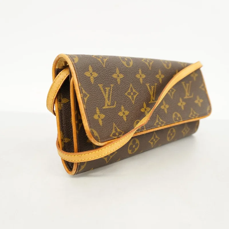 Louis Vuitton bags with a magnetic snap closure for easy accessLOUIS VUITTON Auth  Monogram Pochette Twin GM M51852