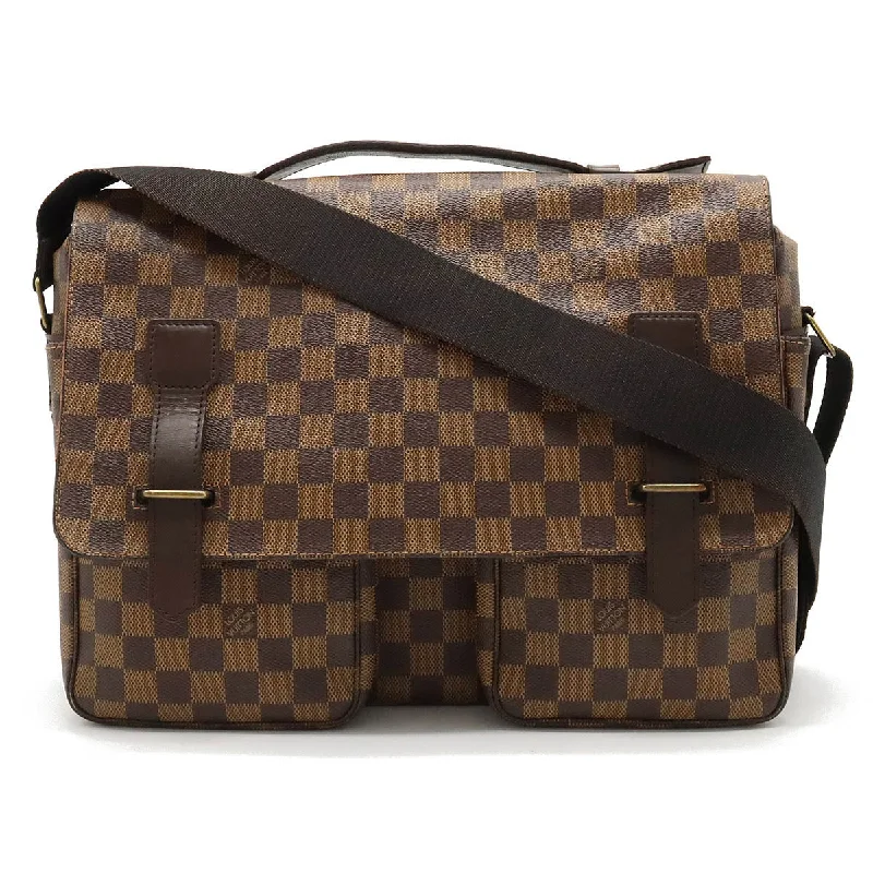 Ladies Louis Vuitton Capucines bags with gold - toned hardwareLouis Vuitton Broadway Damier N42270