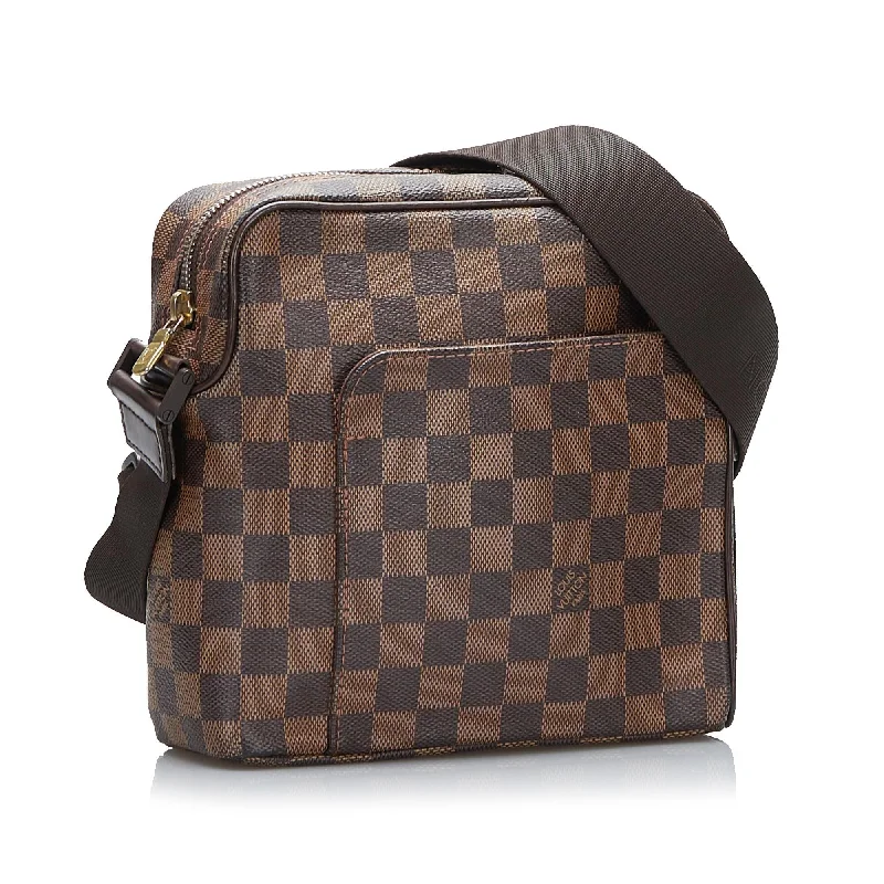 Louis Vuitton Alma bags featuring the signature top - handle designLouis Vuitton Damier Ebene Olav PM (7YbO43)