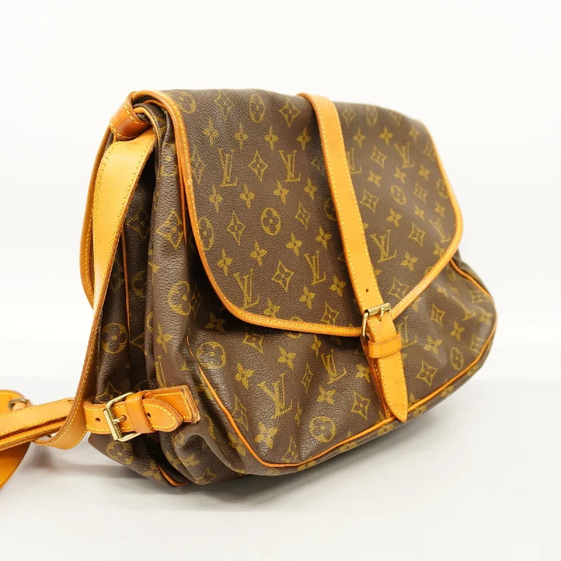 Ladies Louis Vuitton shoulder bags with a wide - width strap for comfortLOUIS VUITTON Auth  Monogram Saumur 35 M42254 Women's Shoulder Bag