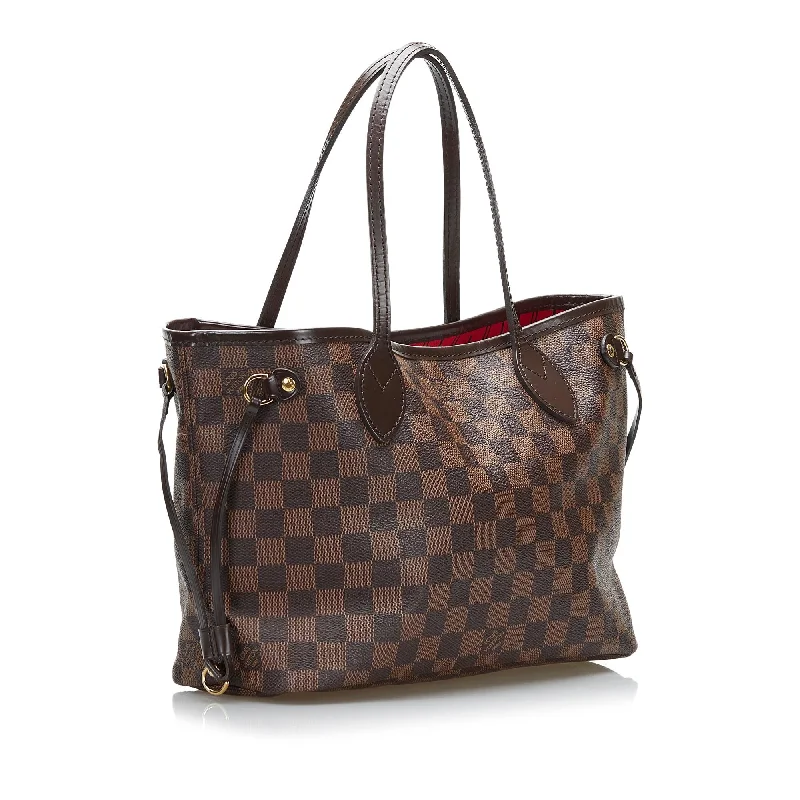 Louis Vuitton handbags with a patent - leather finish for a shiny lookLouis Vuitton Damier Ebene Neverfull PM (2Kwh6i)