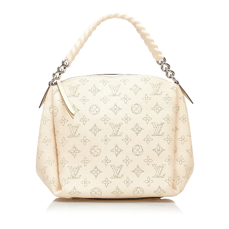 Ladies Louis Vuitton shoulder bags with a magnetic - closure flap for easeLouis Vuitton Babylone Chain BB Beige Monogram Mahina