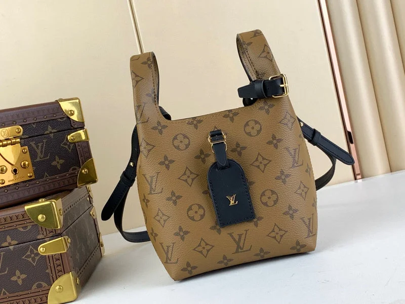 Louis Vuitton bags with a magnetic snap closure for easy accessLouis Vuitton Bags