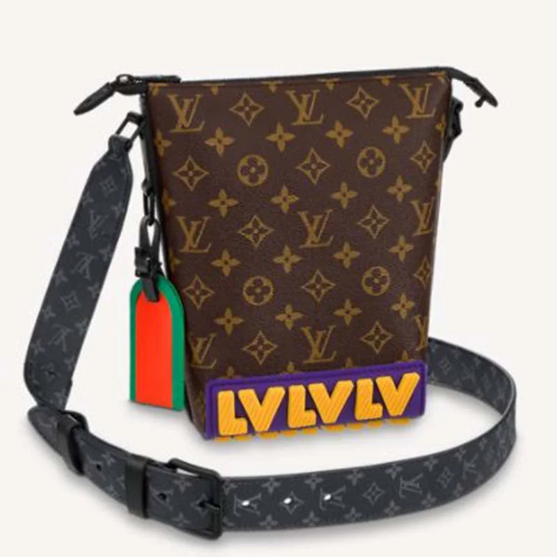 Louis Vuitton Twist bags with a crystal - embellished LV - turnlockLouis Vuitton LV Unisex Cruiser Messenger Monogram Coated Canvas Cowhide Leather