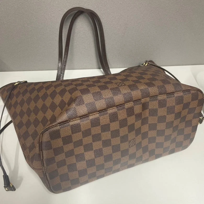 Ladies Louis Vuitton shoulder bags with a tassel decoration for charmLouis Vuitton Damier Ebene Neverfull MM Tote Bag, Brown