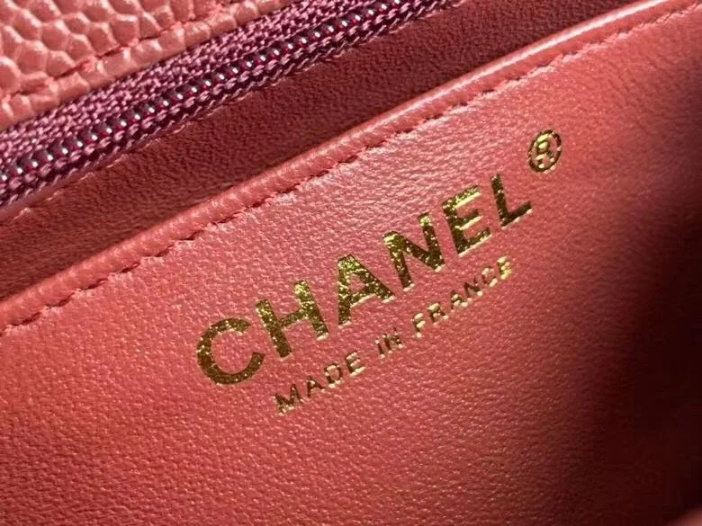 Chanel Medium Tote Bag for Office LadiesChanel Bags