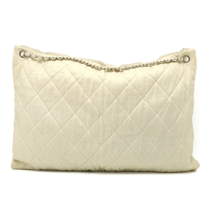 Chanel bags with leather and tweed combinationsCHANEL LA cruise line chain shoulder bag cotton jersey lame ivory red