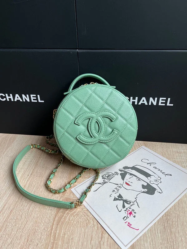 Chanel leather bags for everydChanel Bags