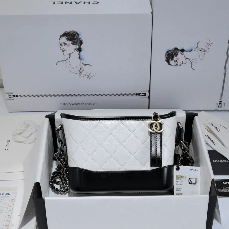 Chanel bags for the minimalist fashionChanel Bags