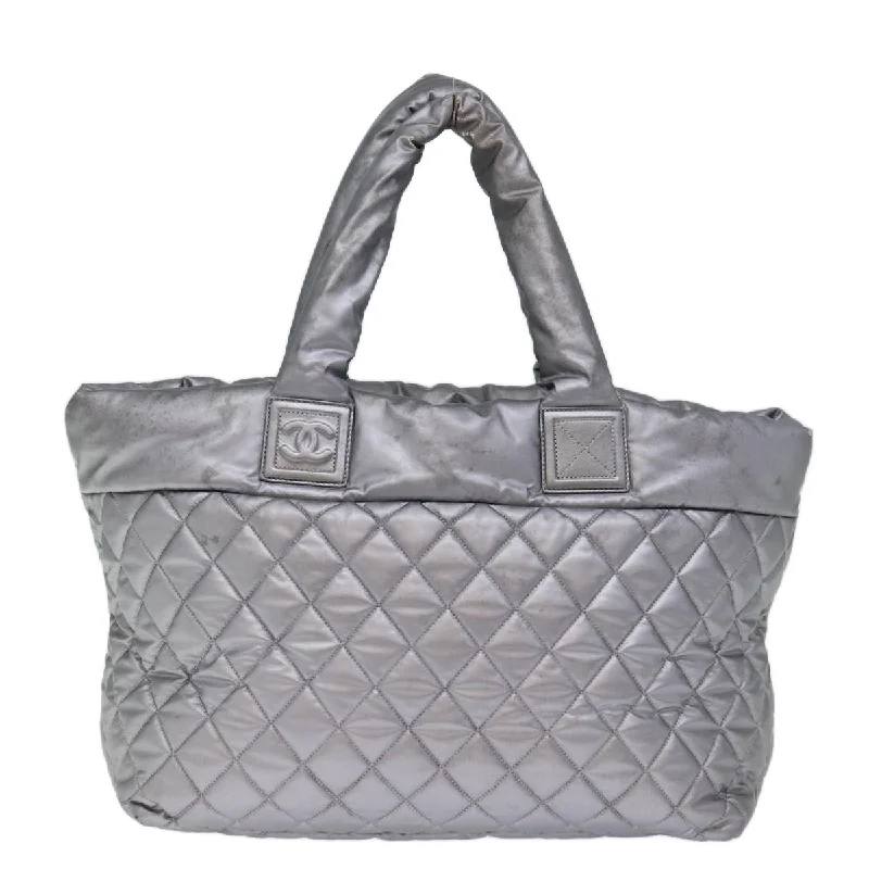 Chanel classicCHANEL Cococoon Hand Bag Patent leather Silver CC Auth bs13736