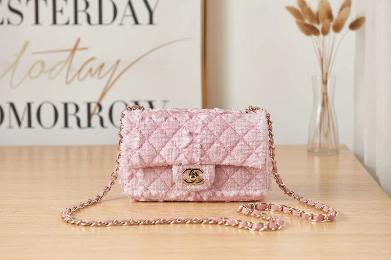 Chanel Lightweight Handbag for Daily ErrandsChanel Bags