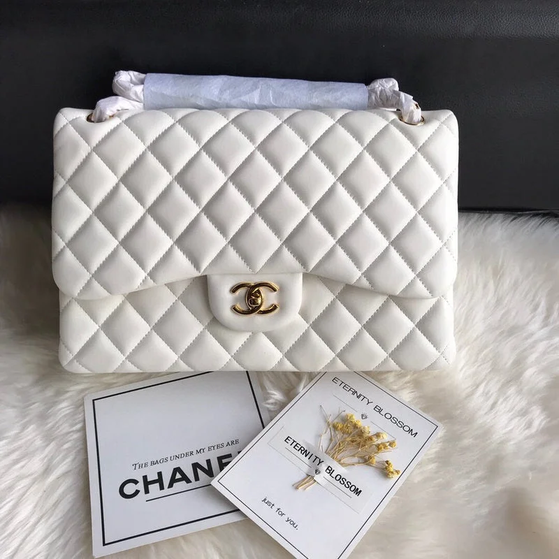 Chanel bags for the minimalist fashionChanel Bags