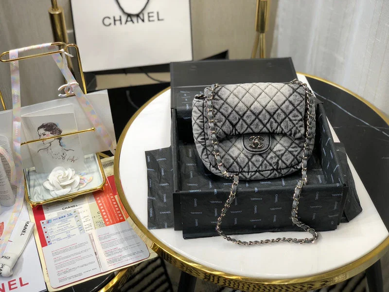 Chanel Chain Strap Handbag for Everyday UseChanel Bags