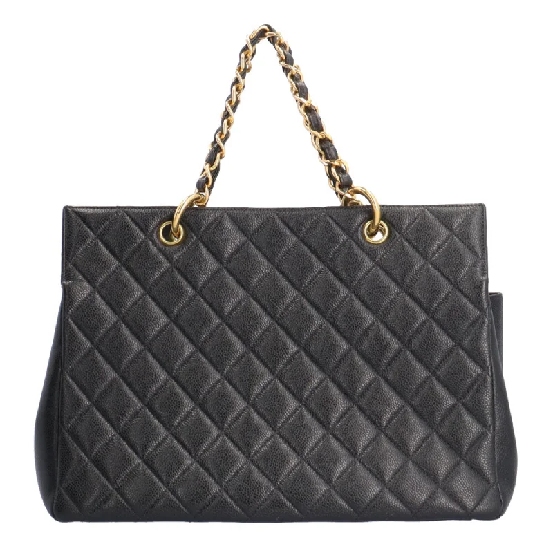 Chanel bags for women with a taste for high fashionCHANEL Grand shopping Handbag