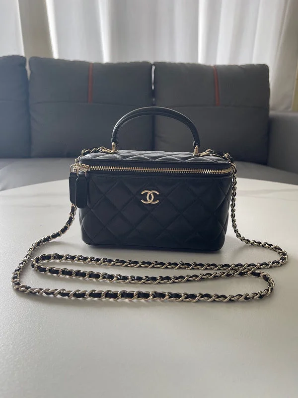 Chanel bags for women with a taste for high fashionChanel Bags