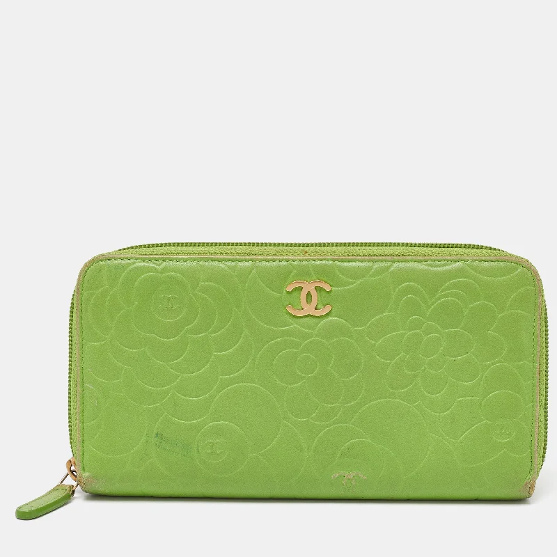 Chanel Small Crossbody Bag for TravelCHANEL Green Leather Camellia Zip Around Wallet